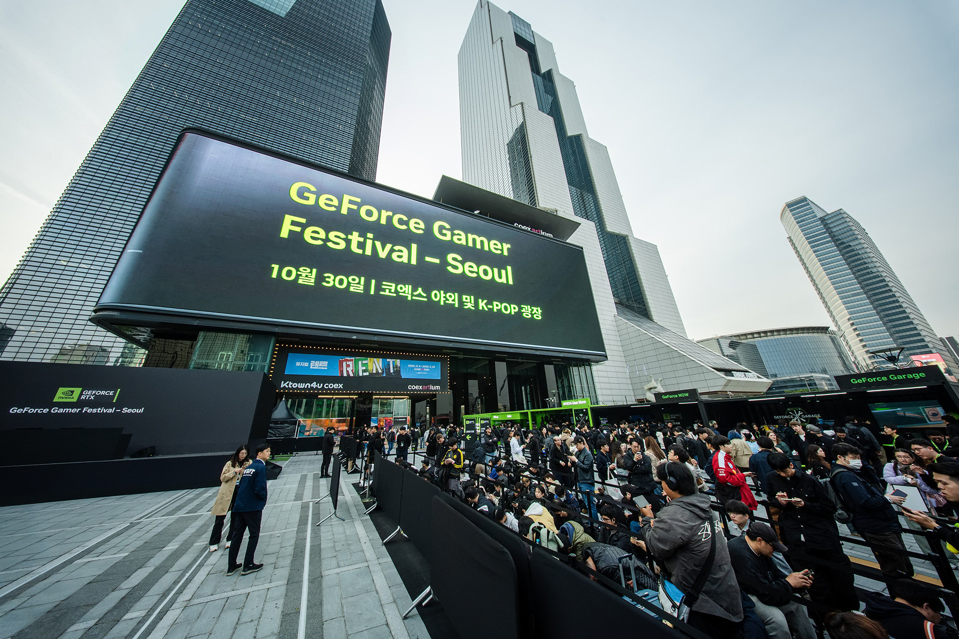 \GEFORCE \26 — image 23